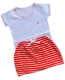 Camiseta e Saia Listrada