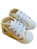 Tênis Baby Dourado Com Solado Branco