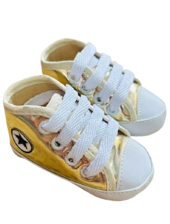Tênis Baby Dourado Com Solado Branco