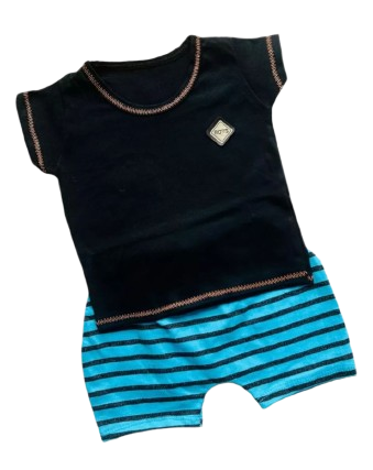 Camiseta com Short Listrado